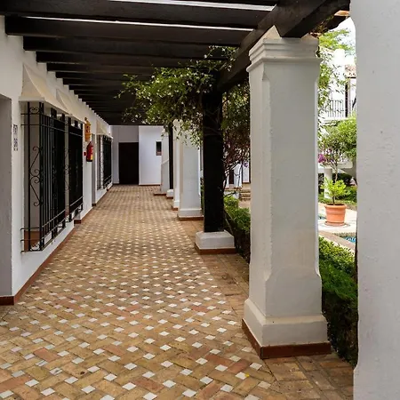 Hotel 30º - El Cortijo 4*
